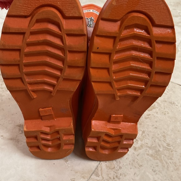 Home Depot Wet Wellies by Neet Feet - Picture 9 of 10